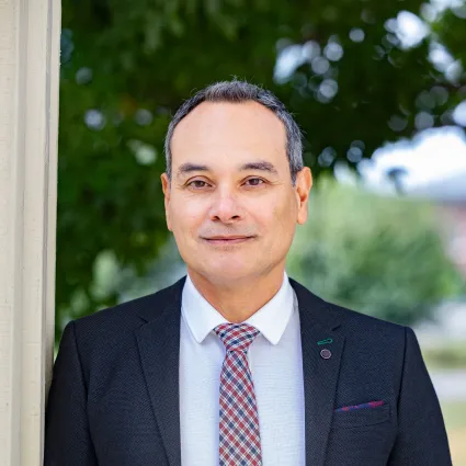 Portrait of Lester Tomé