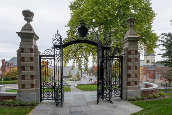 Looking toward Northampton through the Grecourt Gates