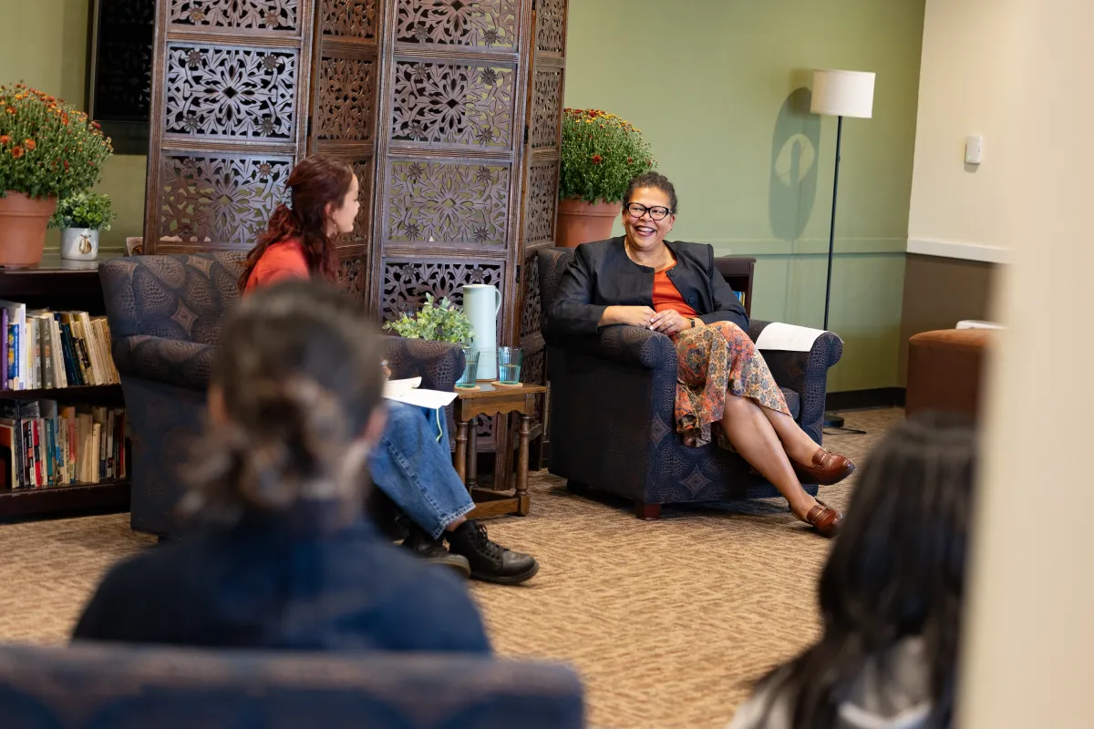 President Sarah during a fireside chat at Mwangi Cultural Center.