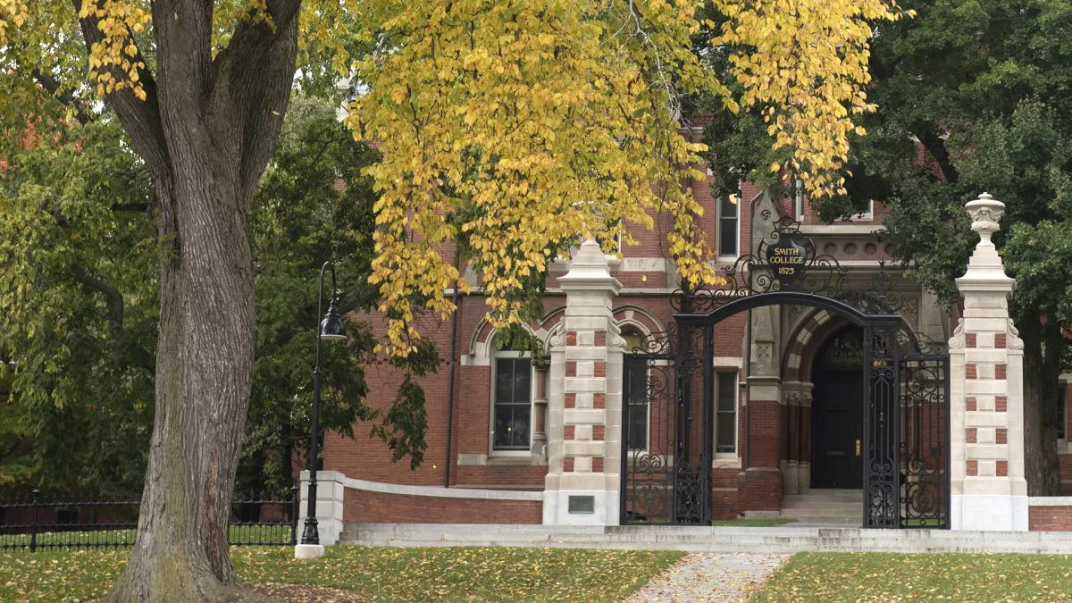 Photo of College Hall