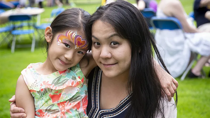 Mother and daughter at Reunion