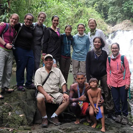 Neuroscience students in Panama